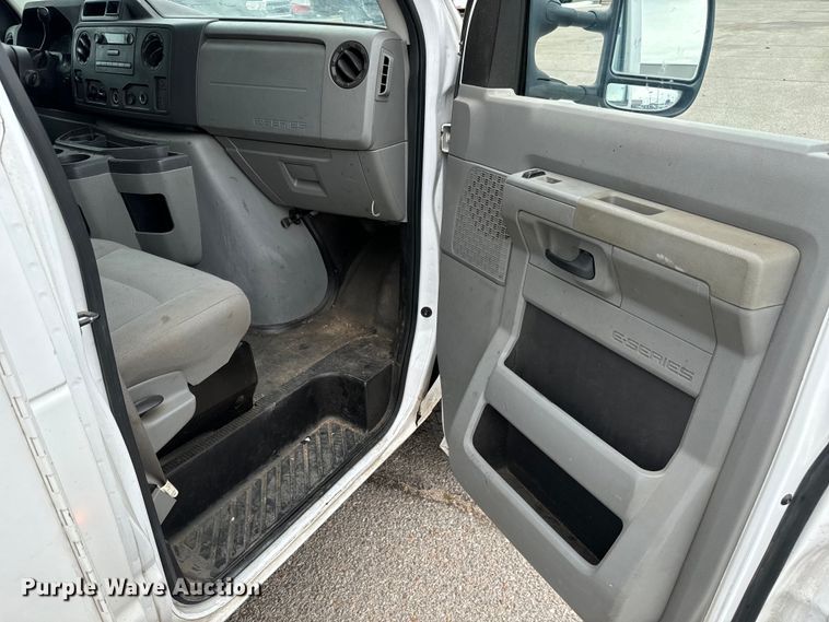 image for item NL9901 2010 Ford E350 Super Duty utility van