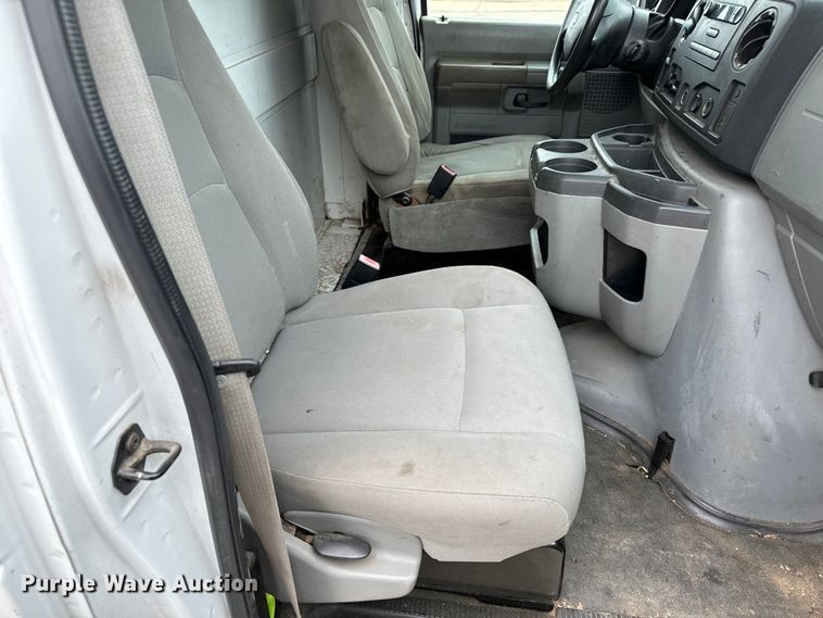 image for item NL9901 2010 Ford E350 Super Duty utility van