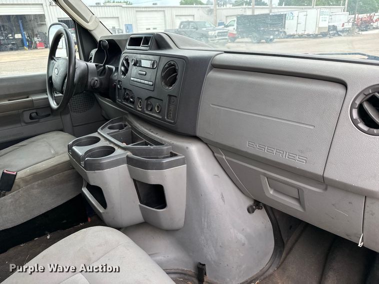 image for item NL9901 2010 Ford E350 Super Duty utility van