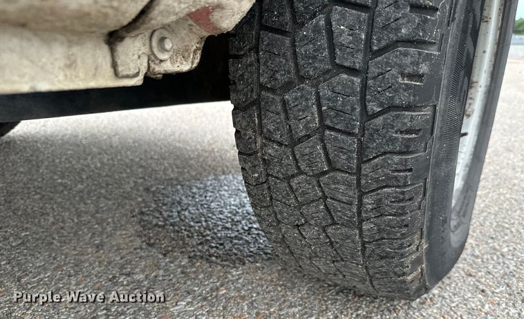 image for item NL9901 2010 Ford E350 Super Duty utility van