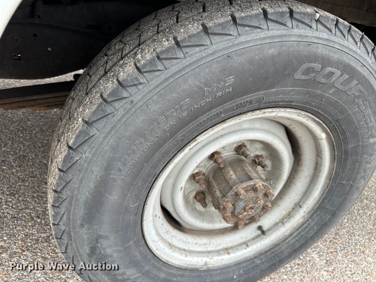 image for item NL9901 2010 Ford E350 Super Duty utility van