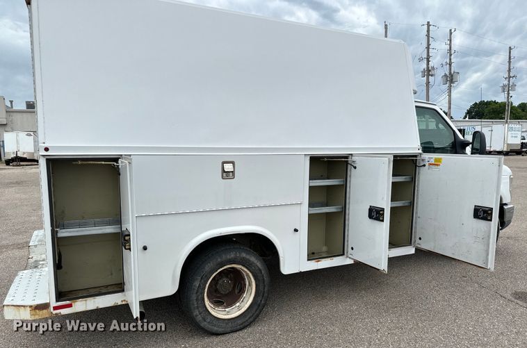 image for item NL9902 2012 Ford  E350 Super Duty utility van