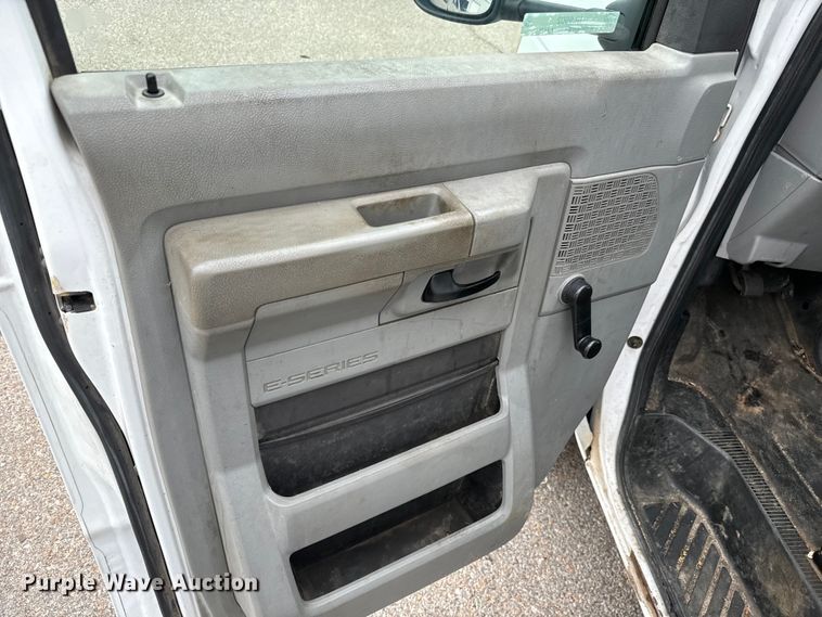 image for item NL9902 2012 Ford  E350 Super Duty utility van