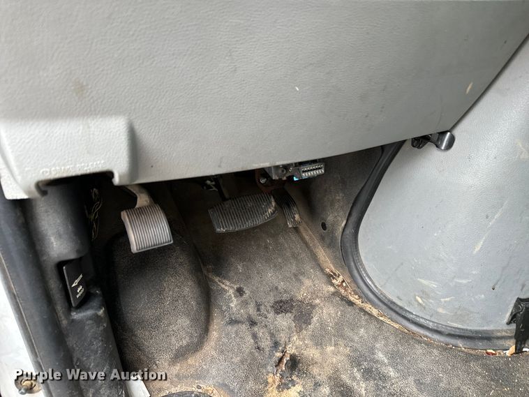 image for item NL9902 2012 Ford  E350 Super Duty utility van