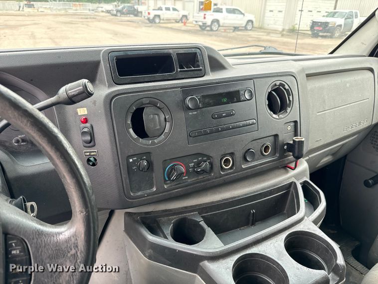 image for item NL9902 2012 Ford  E350 Super Duty utility van