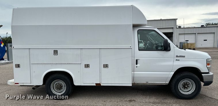 image for item NL9903 2012 Ford E350 Super Duty utility van