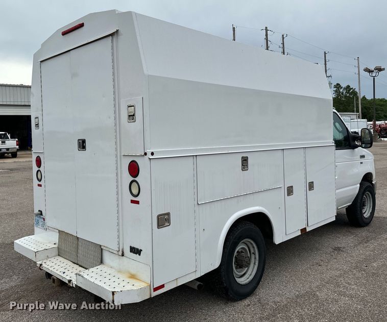 image for item NL9903 2012 Ford E350 Super Duty utility van