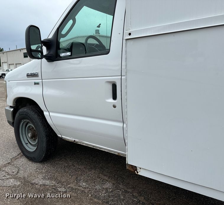 image for item NL9903 2012 Ford E350 Super Duty utility van