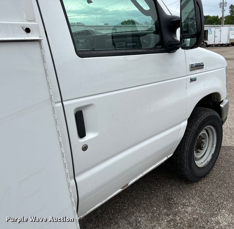 image for item NL9903 2012 Ford E350 Super Duty utility van