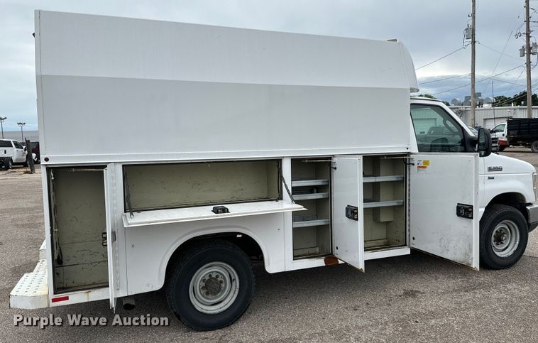 image for item NL9903 2012 Ford E350 Super Duty utility van