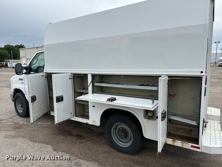 image for item NL9903 2012 Ford E350 Super Duty utility van