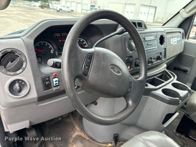 image for item NL9903 2012 Ford E350 Super Duty utility van