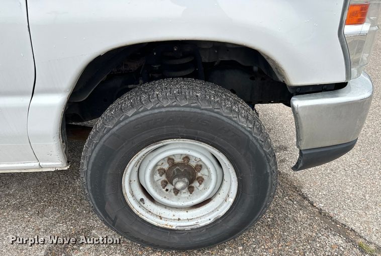 image for item NL9903 2012 Ford E350 Super Duty utility van