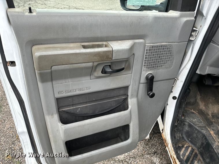 image for item NL9904 2012 Ford  E350 Super Duty utility van