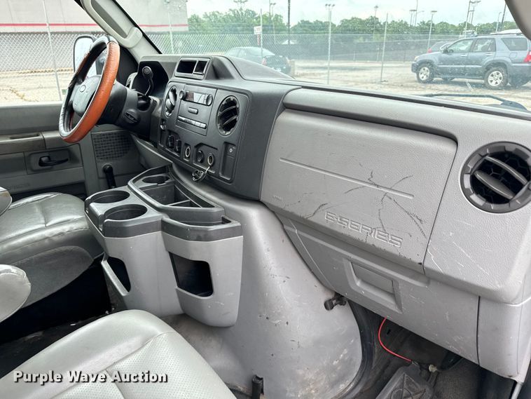 image for item NL9904 2012 Ford  E350 Super Duty utility van