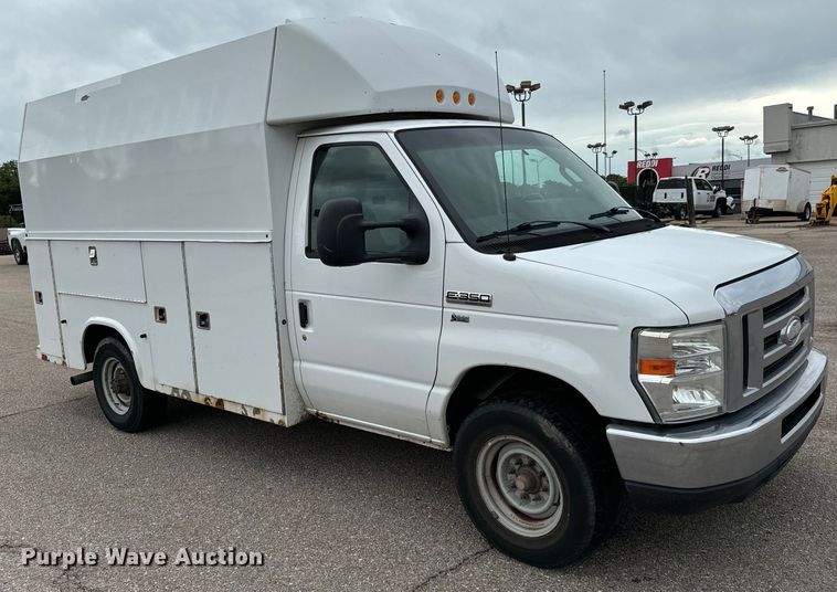 image for item NL9905 2011 Ford E350 Super Duty utility van