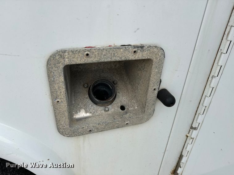 image for item NL9905 2011 Ford E350 Super Duty utility van