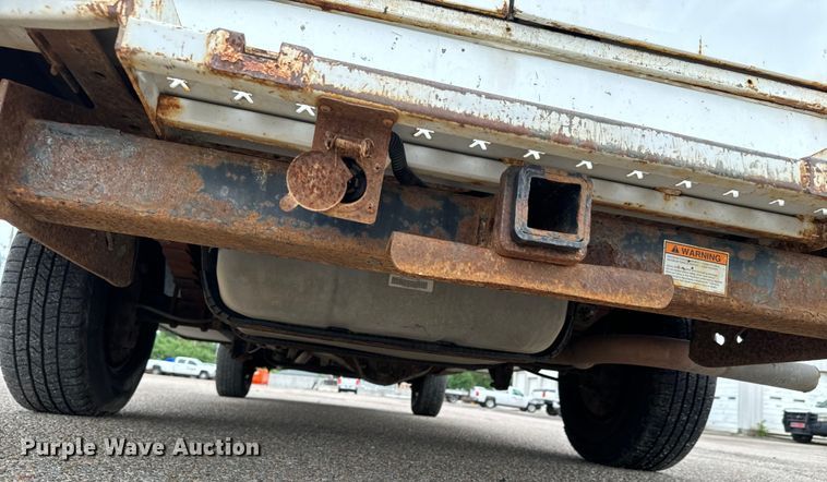 image for item NL9905 2011 Ford E350 Super Duty utility van