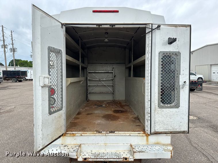 image for item NL9905 2011 Ford E350 Super Duty utility van