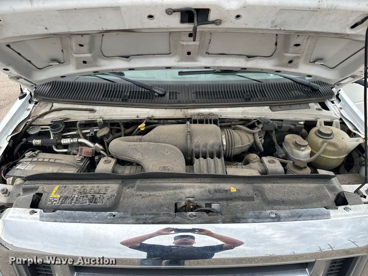 image for item NL9905 2011 Ford E350 Super Duty utility van