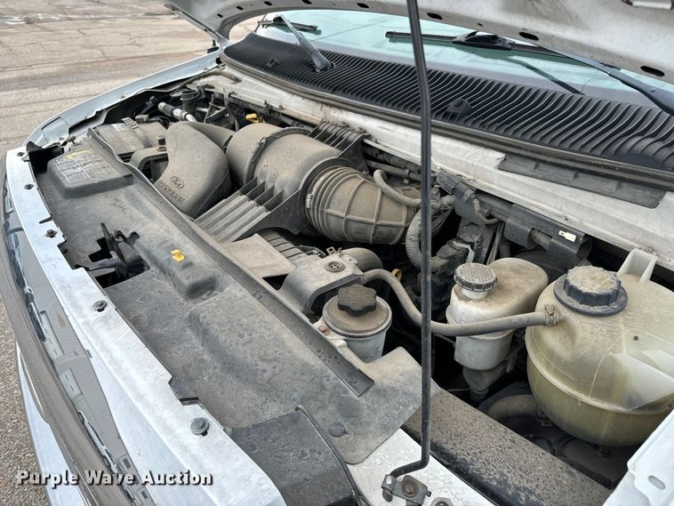 image for item NL9905 2011 Ford E350 Super Duty utility van