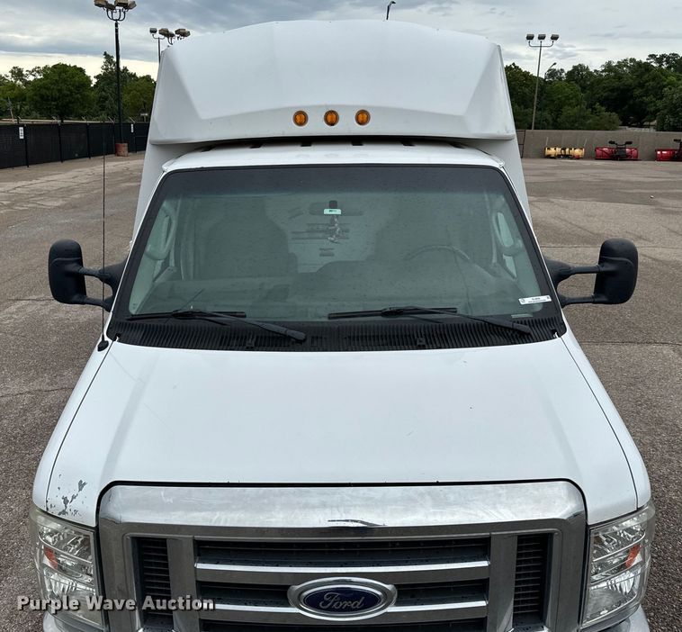 image for item NL9906 2012 Ford E350 Super Duty utility van