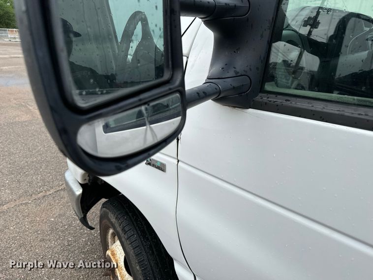 image for item NL9906 2012 Ford E350 Super Duty utility van