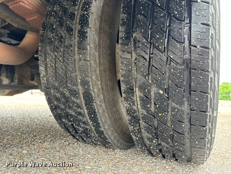 image for item NL9906 2012 Ford E350 Super Duty utility van