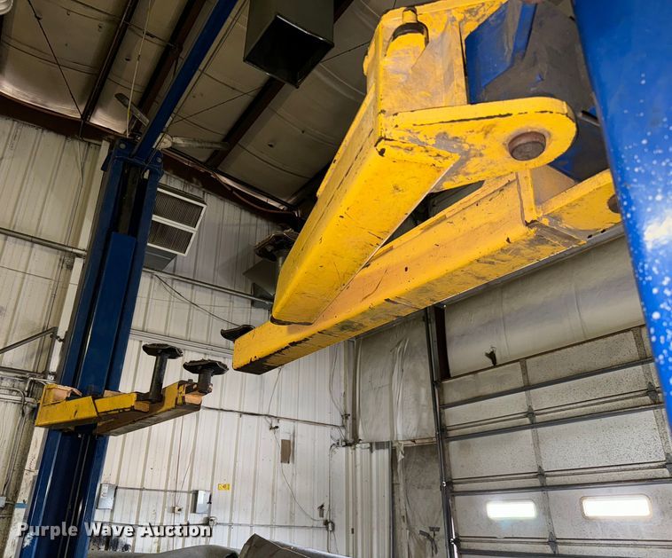 image for item NL9909 Forward Manufacturing DP10A two post automotive lift