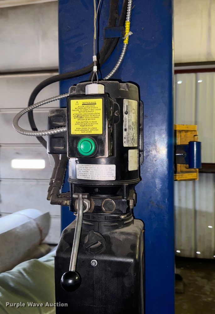 image for item NL9909 Forward Manufacturing DP10A two post automotive lift