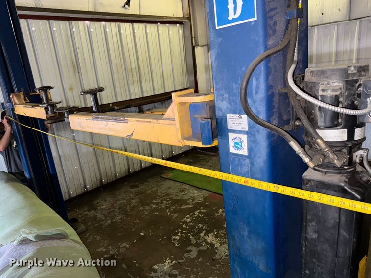 image for item NL9909 Forward Manufacturing DP10A two post automotive lift