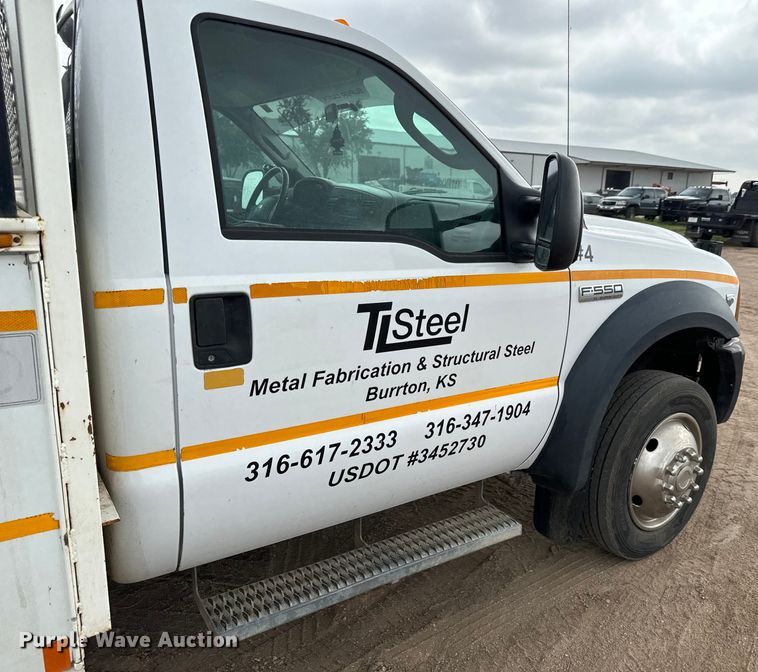 image for item NL9921 2006 Ford F550 Super Duty XL utility / service truck