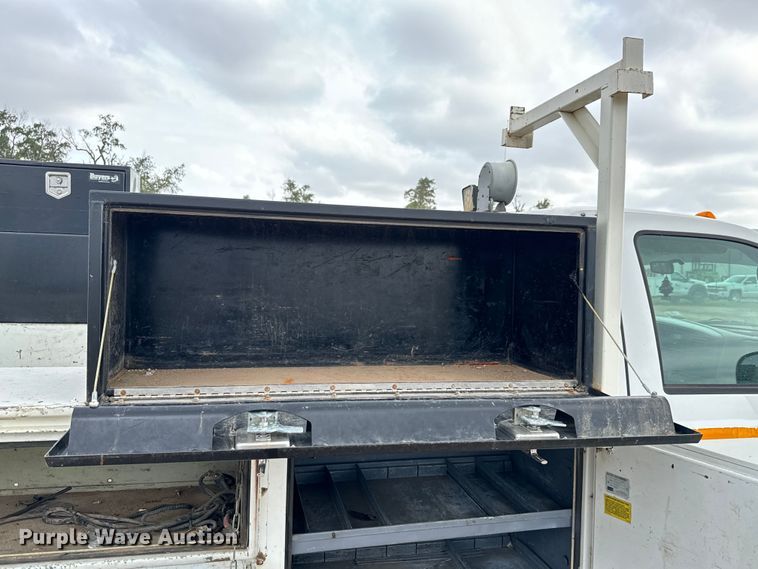 image for item NL9921 2006 Ford F550 Super Duty XL utility / service truck