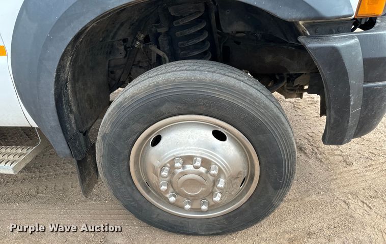 image for item NL9921 2006 Ford F550 Super Duty XL utility / service truck