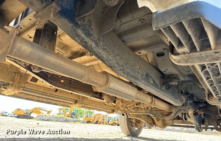 image for item NL9935 2014 Ford F450 Super Duty XL Crew Cab utility / service truck