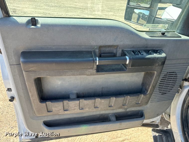 image for item NL9935 2014 Ford F450 Super Duty XL Crew Cab utility / service truck