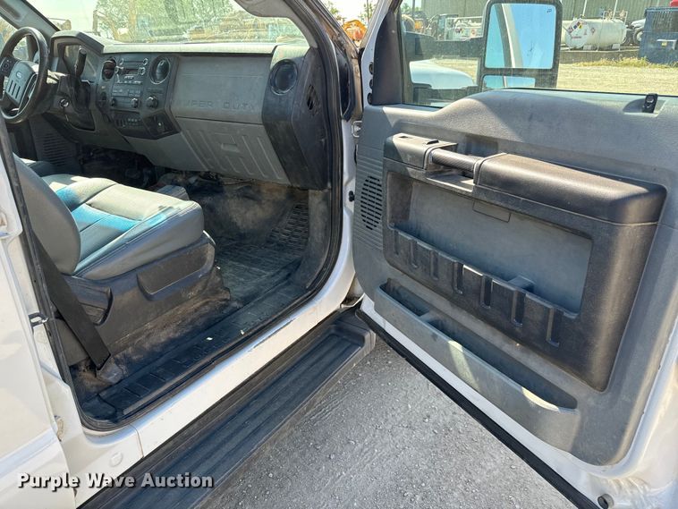 image for item NL9935 2014 Ford F450 Super Duty XL Crew Cab utility / service truck