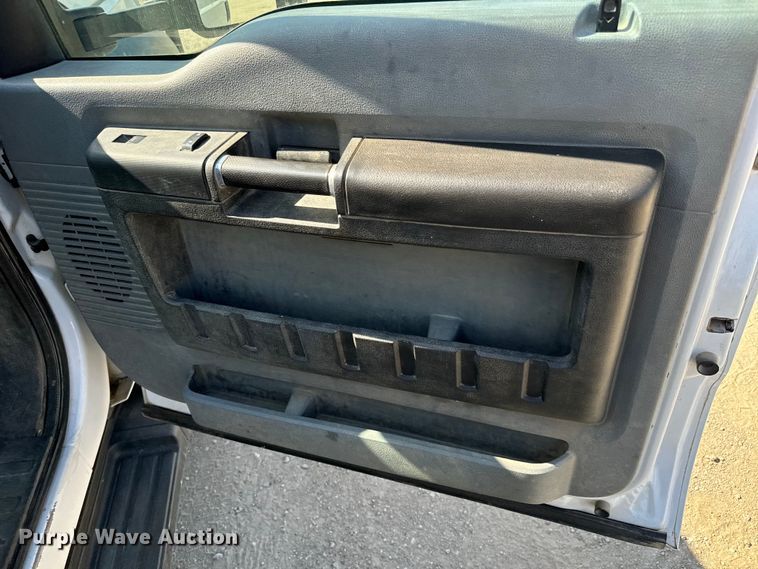 image for item NL9935 2014 Ford F450 Super Duty XL Crew Cab utility / service truck