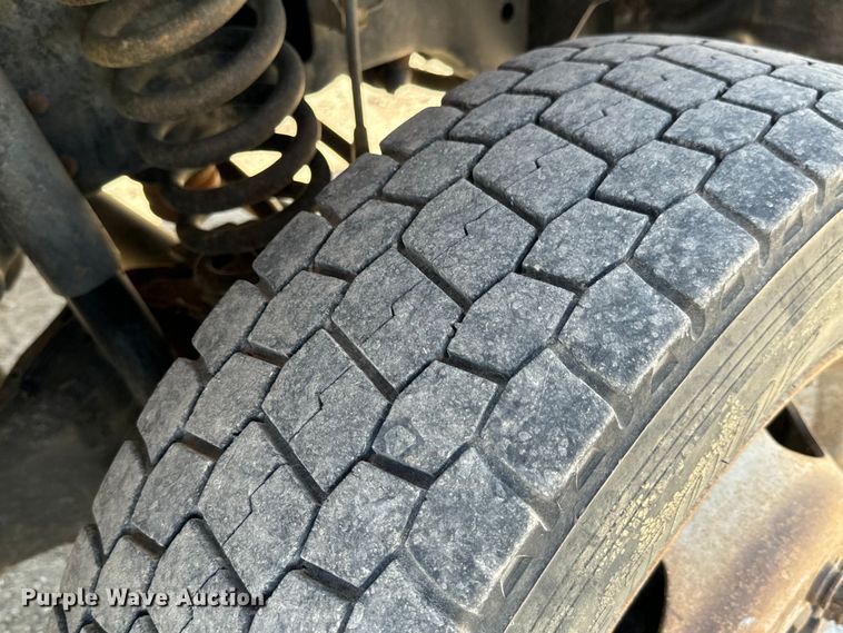 image for item NL9935 2014 Ford F450 Super Duty XL Crew Cab utility / service truck