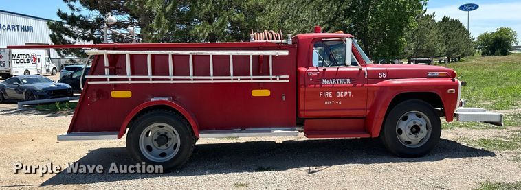 image for item NL9975 1972 Ford F600 pumper fire truck
