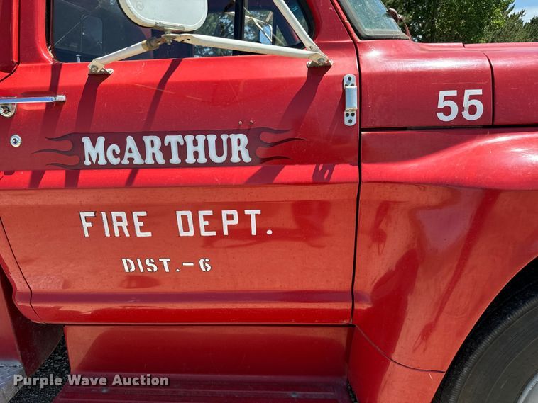 image for item NL9975 1972 Ford F600 pumper fire truck