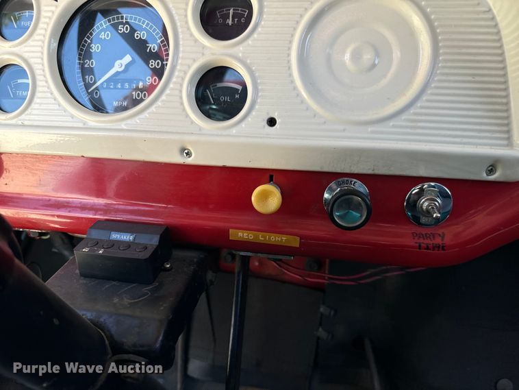 image for item NL9975 1972 Ford F600 pumper fire truck