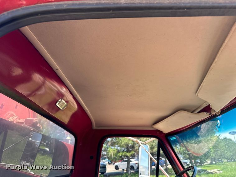 image for item NL9975 1972 Ford F600 pumper fire truck