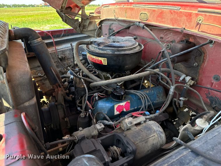 image for item NL9975 1972 Ford F600 pumper fire truck