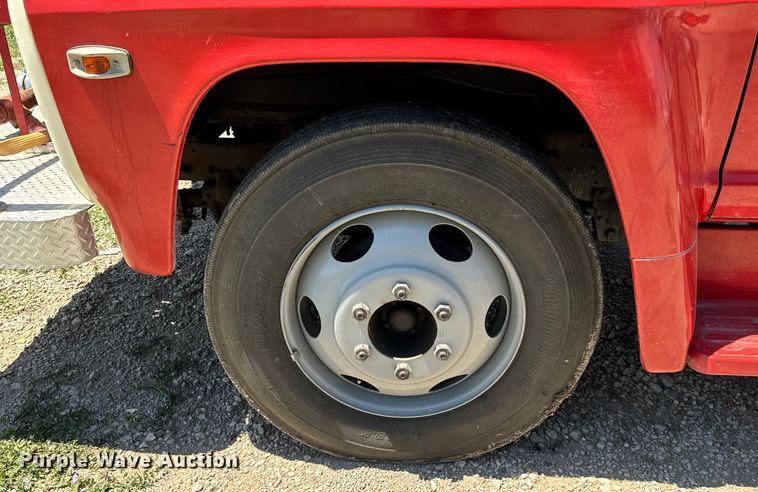 image for item NL9975 1972 Ford F600 pumper fire truck