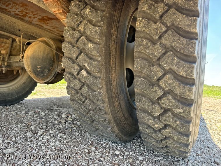 image for item NL9975 1972 Ford F600 pumper fire truck