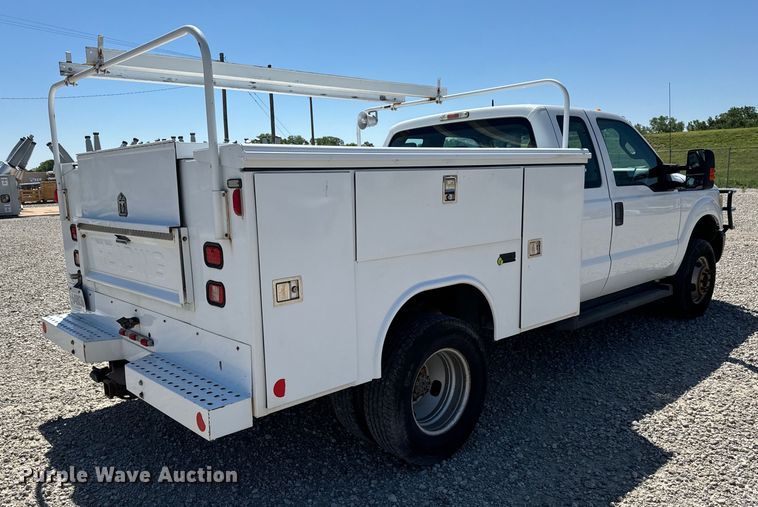 image for item NL9986 2016 Ford F350 Super Duty XL  SuperCab utility bed pickup truck