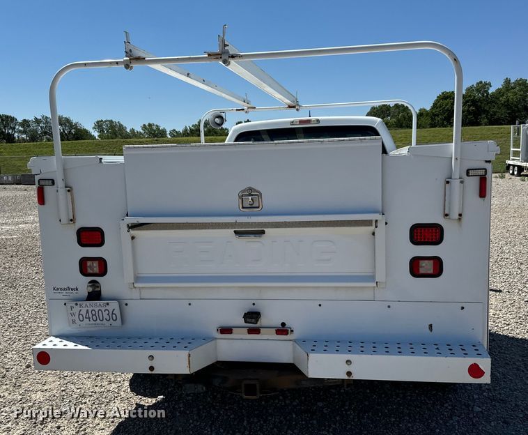 image for item NL9986 2016 Ford F350 Super Duty XL  SuperCab utility bed pickup truck