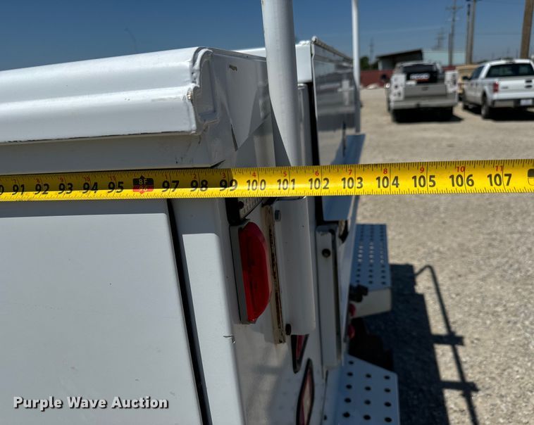 image for item NL9986 2016 Ford F350 Super Duty XL  SuperCab utility bed pickup truck