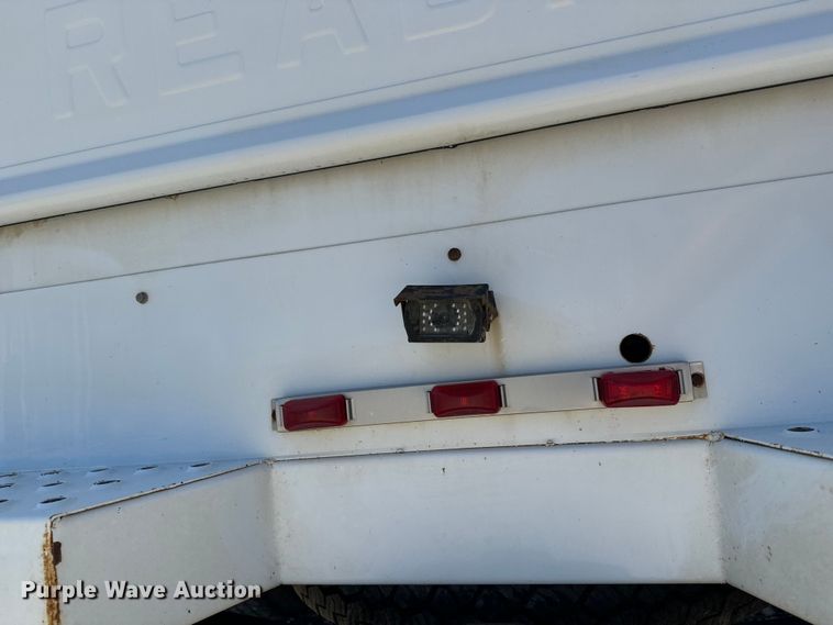 image for item NL9986 2016 Ford F350 Super Duty XL  SuperCab utility bed pickup truck